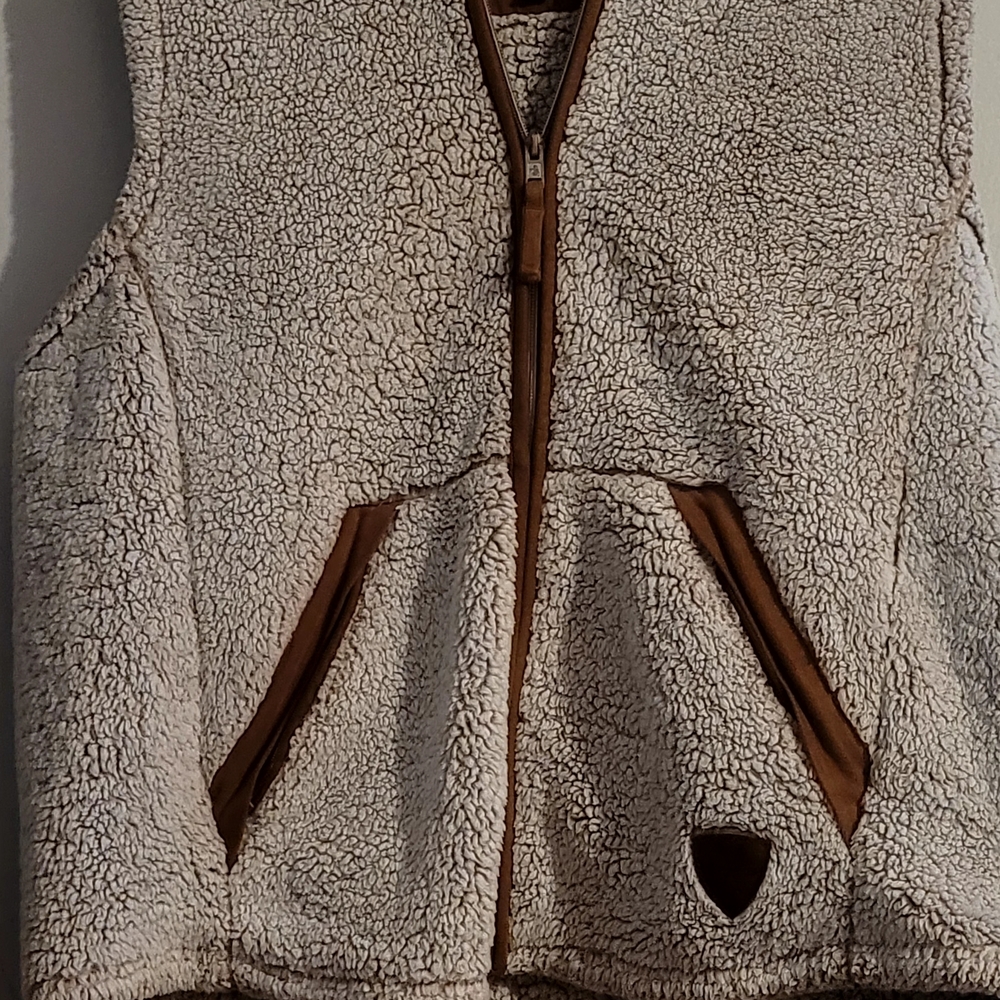 Womens Legendary Whitetails Sherpa Fleece Vest with Brown Trim